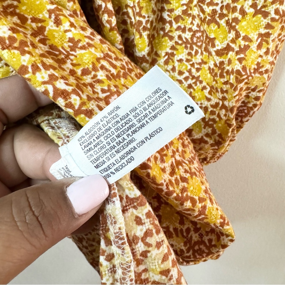 Universal Thread Micro Floral Blouse - image 4